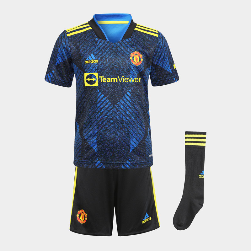 Manchester United Kit | Man Utd Shirts, Training & Merchandise | Lovell ...