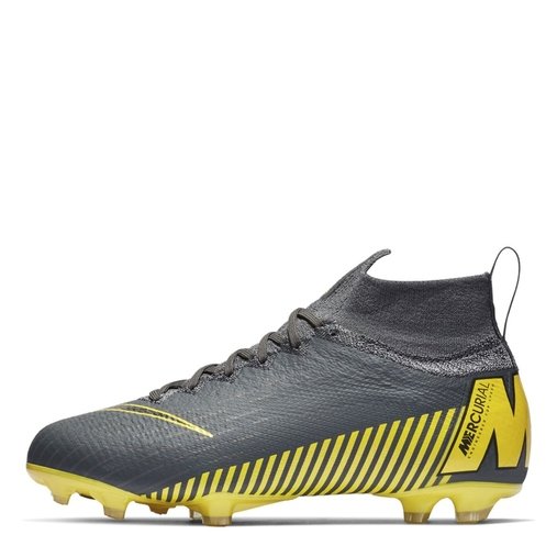 junior boys football boots