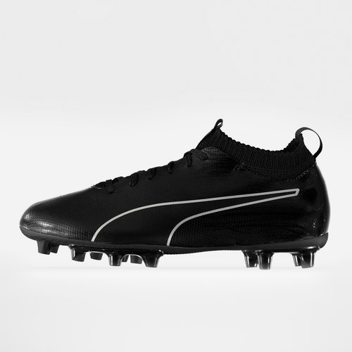 black mens football boots