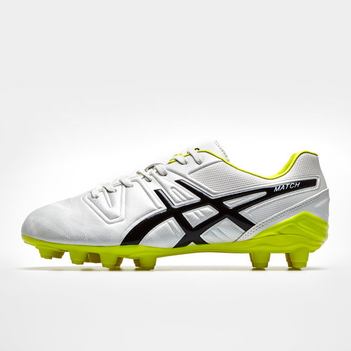 asics soccer boots